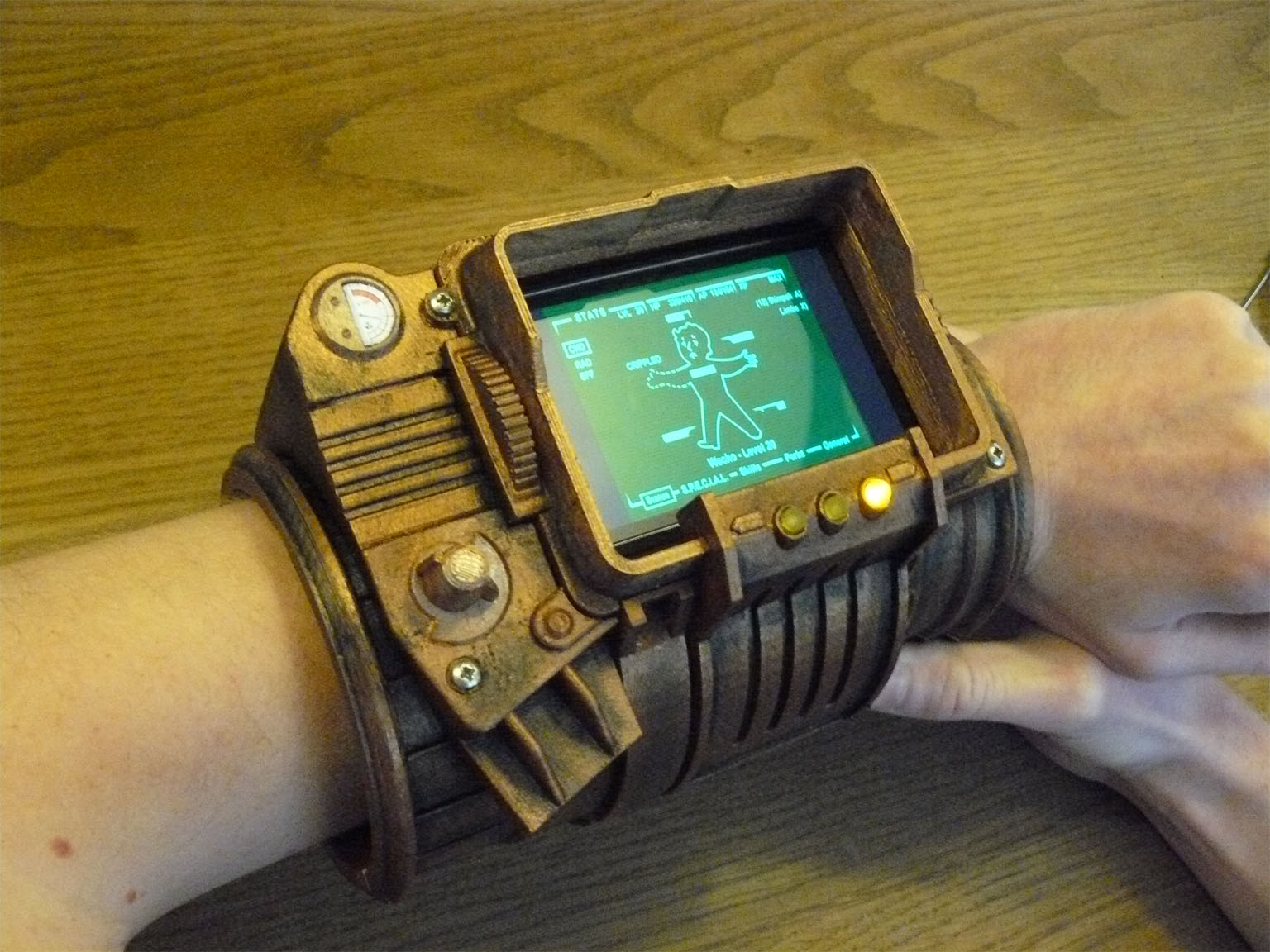 Fallout 4 invisible pipboy фото 73