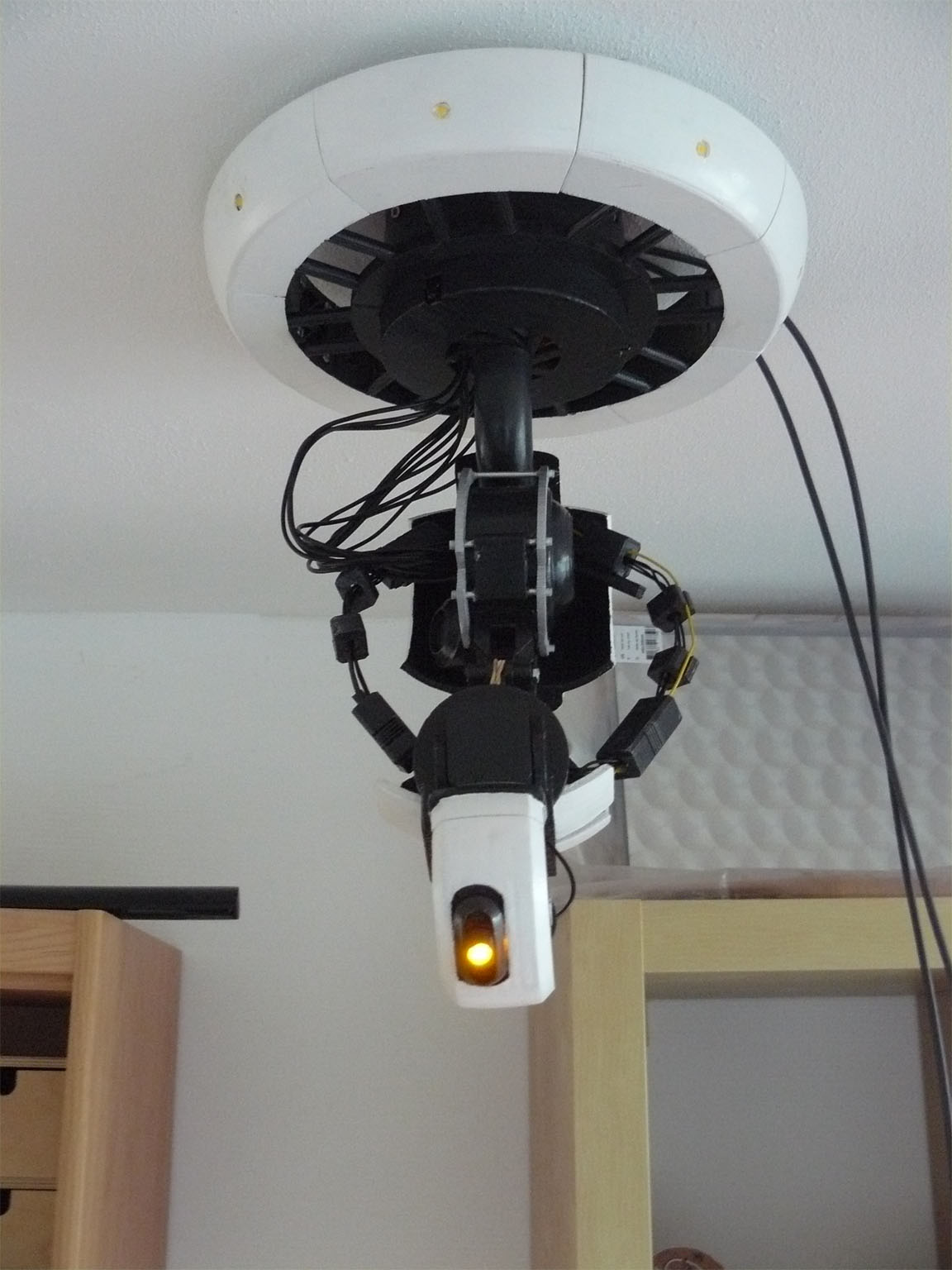 GlaDOS lamp – Ytec 3D